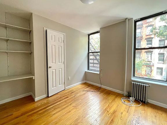 2nd image of 514 E 5th St APT 6