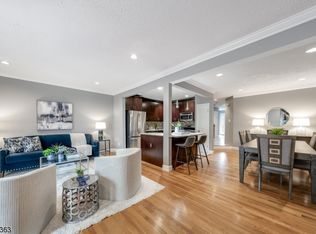 1903 Park Pl, Springfield, NJ 07081