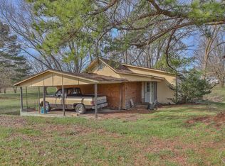 110 Holmes St, Trezevant, TN 38258