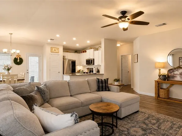 2122 Wood Drake Ln, New Braunfels, TX 78130