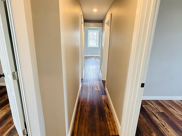 102 E Main St #4 — Photo 25
