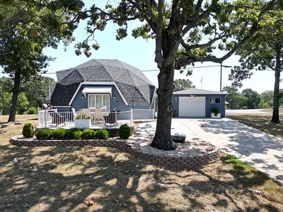 4th image of 22992 Farm Road 1260