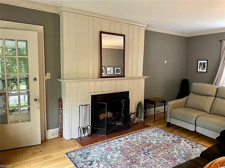 1551 Crest Rd — Photo 13