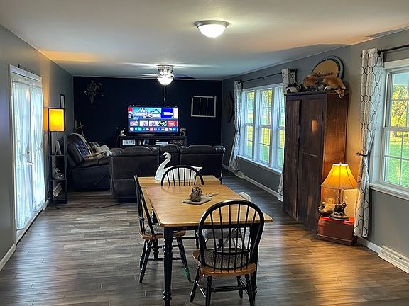 5th image of 681 Smith Ln