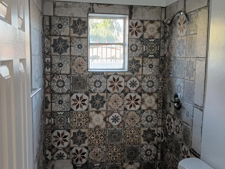 930 N 7th Ave #H — Photo 3