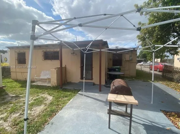 2330 Rutland St, Opa Locka, FL 33054