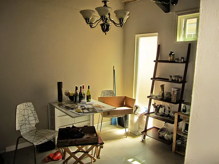 852 Division St #10 — Photo 11