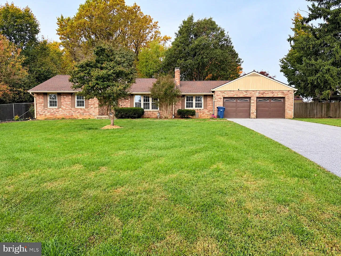 3 bed, 2.0 bath, 1825 sqft, $2,950 — Photo 1