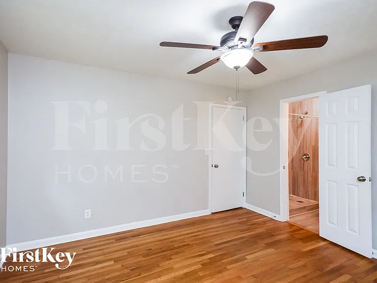1175 Milstead Ave NE — Photo 8