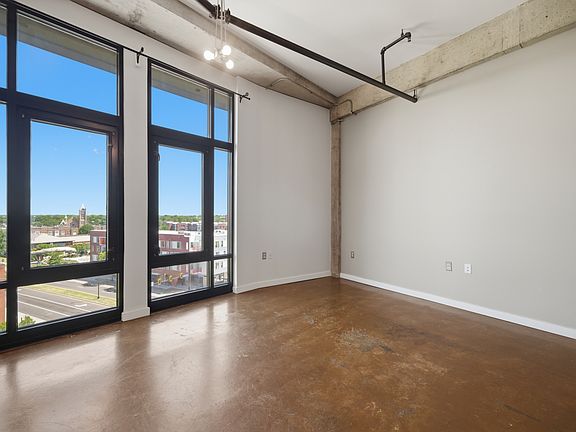 2nd image of 415 Saint Pauls Blvd #609-1