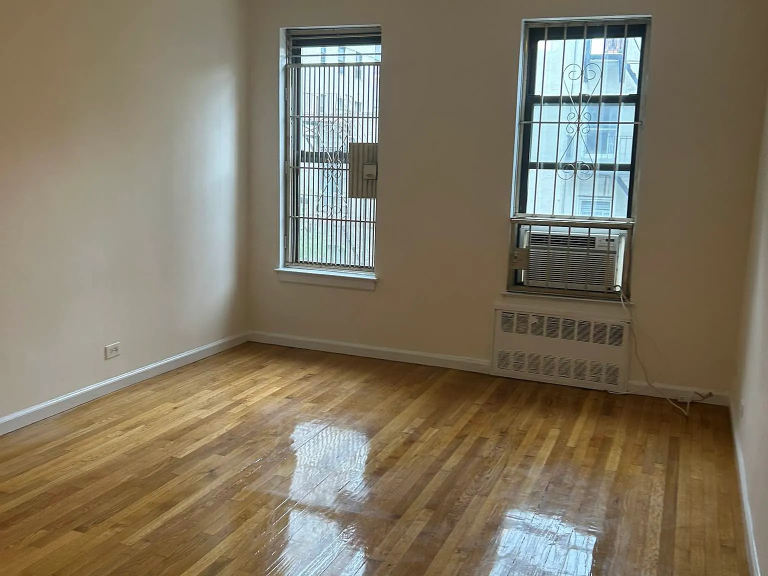 335 East 86th Street — Photo 1