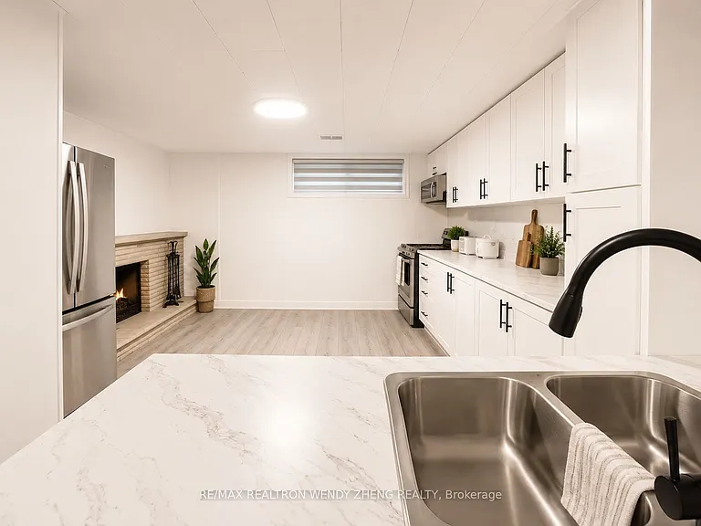 284 Wilmington Ave #LOWER — Photo 7