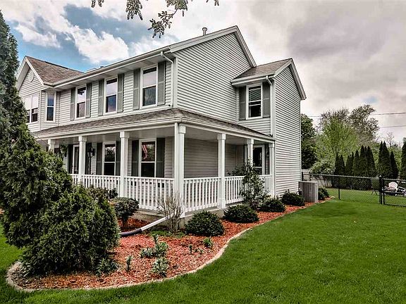 2nd image of 102 Bristlewood Ct