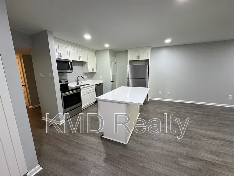 2501 Kilborne Dr #D — Photo 6
