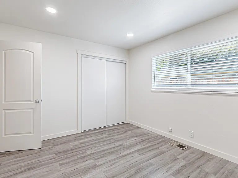 2158 San Rafael Ave — Photo 21