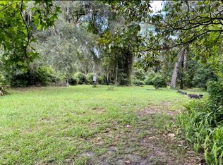9610 Spring Run Rd, Fanning Springs, FL 32693