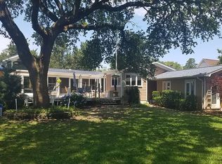 183 Cedar Ln, Newport, NC 28570