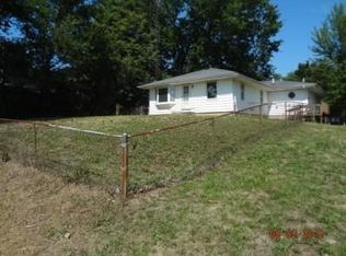 414 S Main St, Laura, OH
