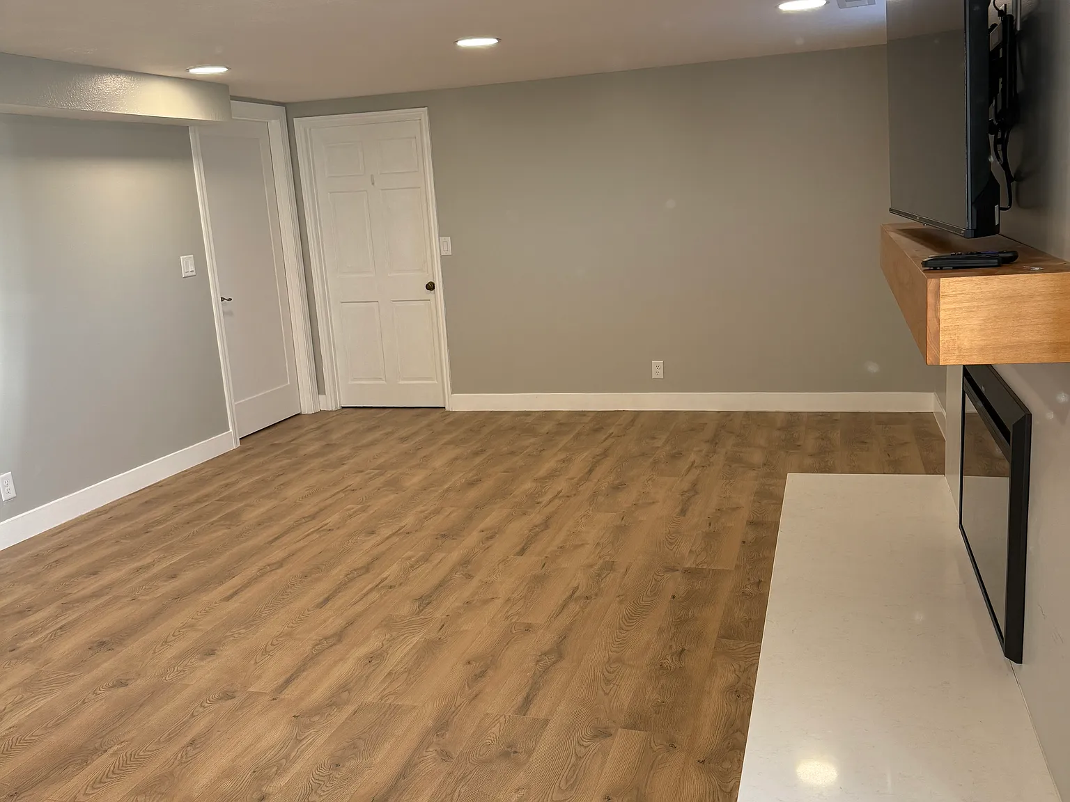 Studio, 650 sqft, $1,800 — Photo 3