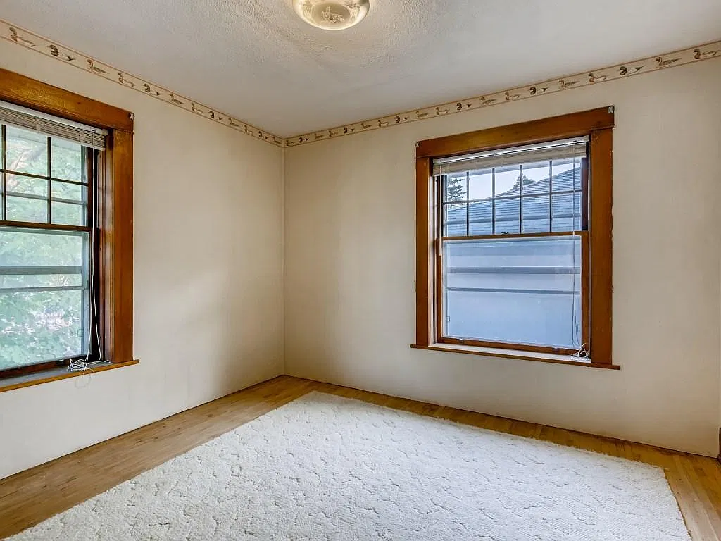 5 bed, $3,000 — Photo 3