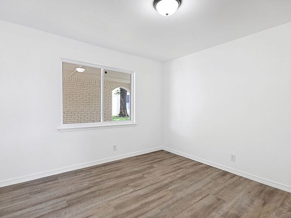 5th image of 1148 S Memorial Dr #Ba6b2ce67