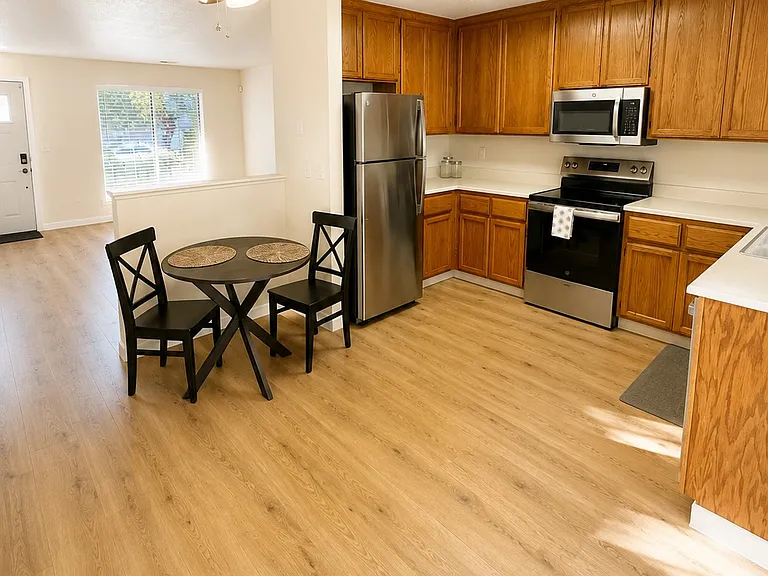 843 Falcon Way — Photo 7