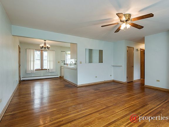 Living Room / Dining Room