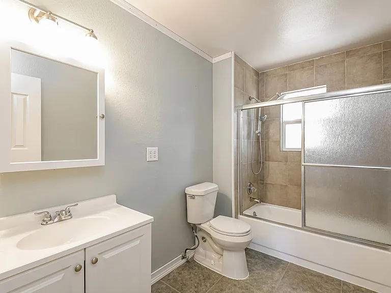 11664 W Saratoga Ave — Photo 12