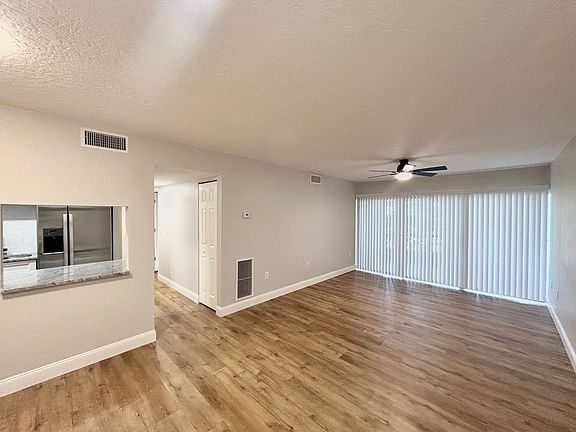 3rd image of 3274 S Semoran Blvd APT 15