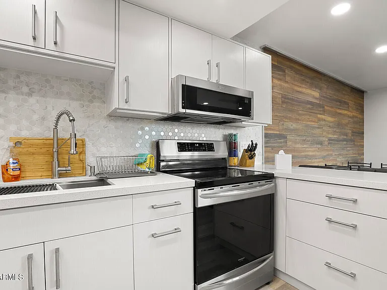 700 W University Dr #246 — Photo 8