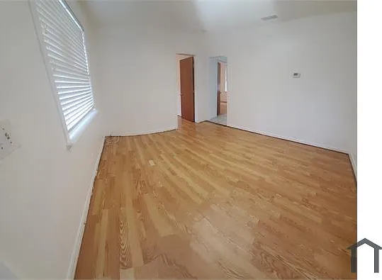 2 bed, 1000 sqft, $1,150 — Photo 4