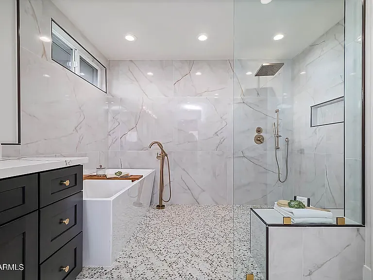 8725 E Malcomb Dr — Photo 10