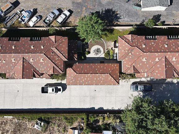 4th image of 1378 Patricia Ave