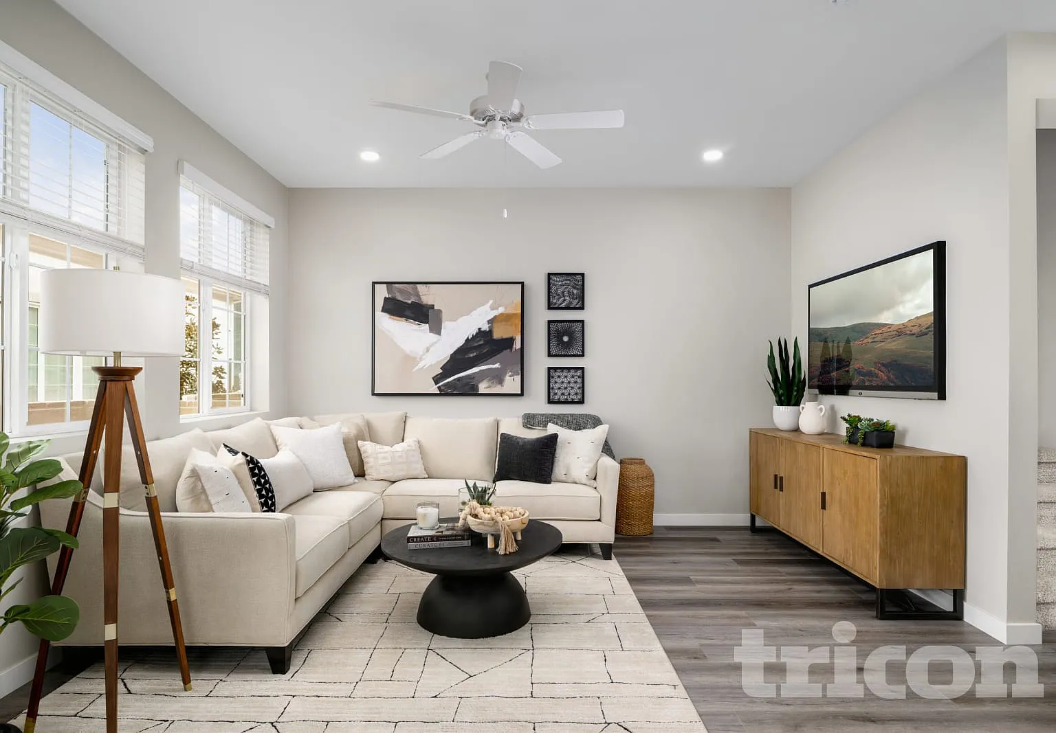 10523 Alegria Court Elk Grove CA — Photo 2