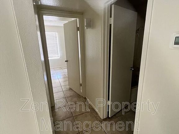 4th image of 44 S Williams St APT 16