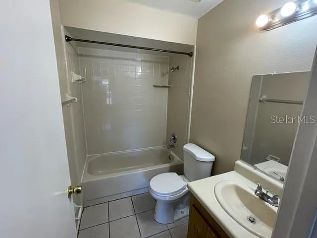 905 Northlake Dr #905 — Photo 8