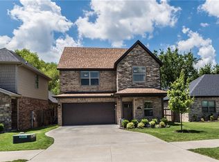 1908 SW Riverstone Rd, Bentonville, AR 72713