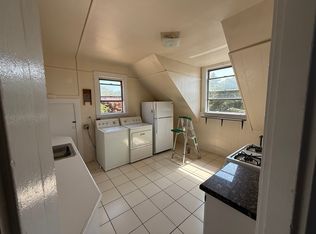 29 Conway St FLOOR 3, Roslindale, MA 02131