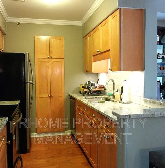 1418 Highland Bluff Dr SE — Photo 4