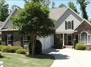 20 Carolina Oaks Dr, Fountain Inn, SC 29644