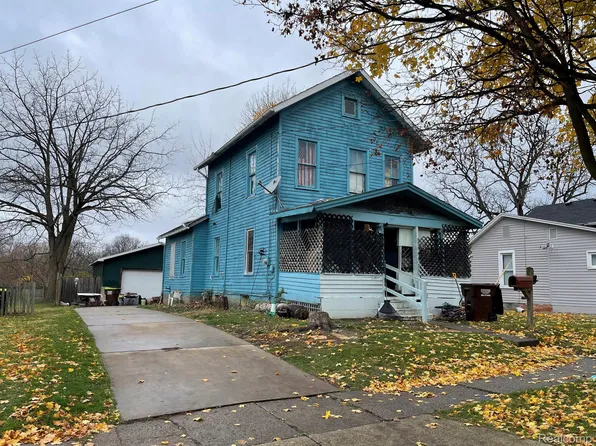 817 Ormsby St, Adrian, MI 49221