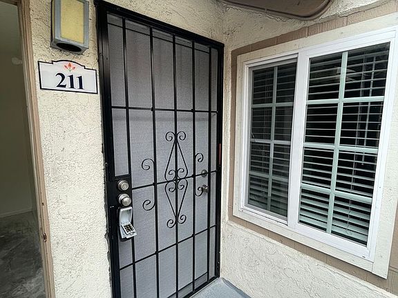 3rd image of 1251 N Placentia Ave APT 211