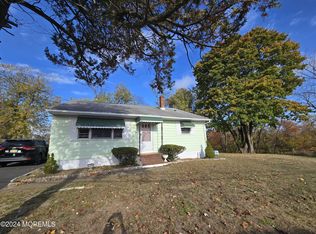 8 Dale Pl, Neptune, NJ 07753