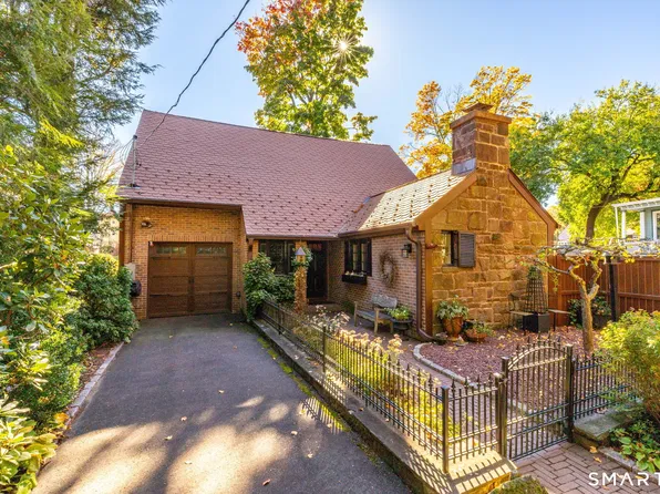 195 Fern Street, West Hartford, CT 06119
