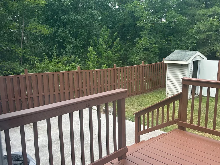 501 Georgetowne Ct — Photo 24