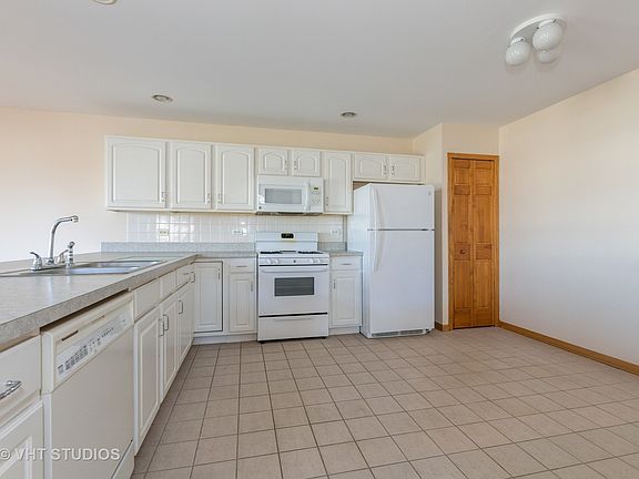 3rd image of 21142 Plank Trail Ct
