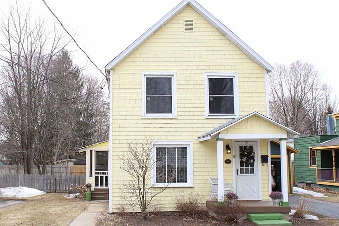 1st image of 31 Warren St