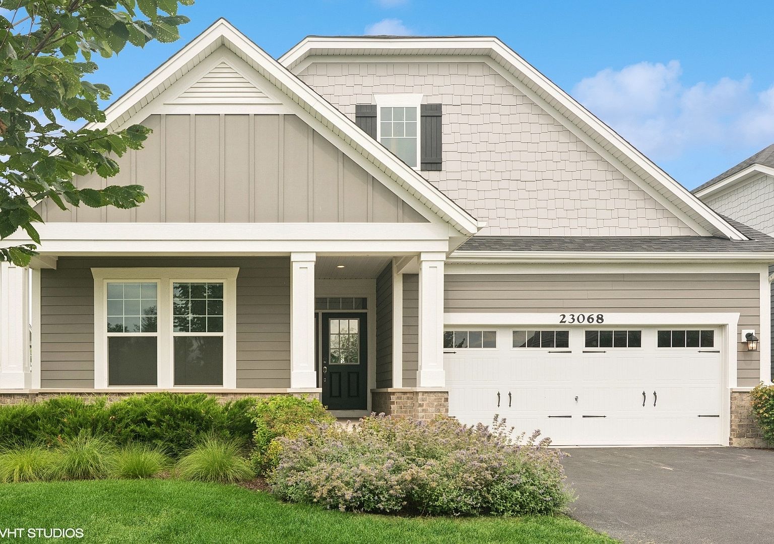 23068 N Pinehurst Dr