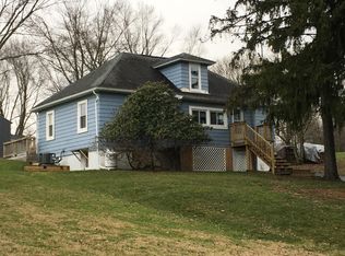 2240 Hookstown Grade Rd, Clinton, PA 15026