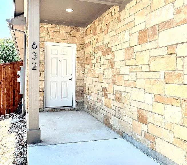 Covered front entrance